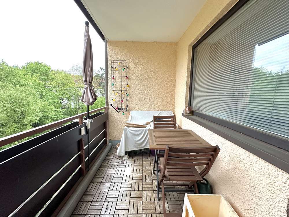 Südbalkon in Loggia-Form